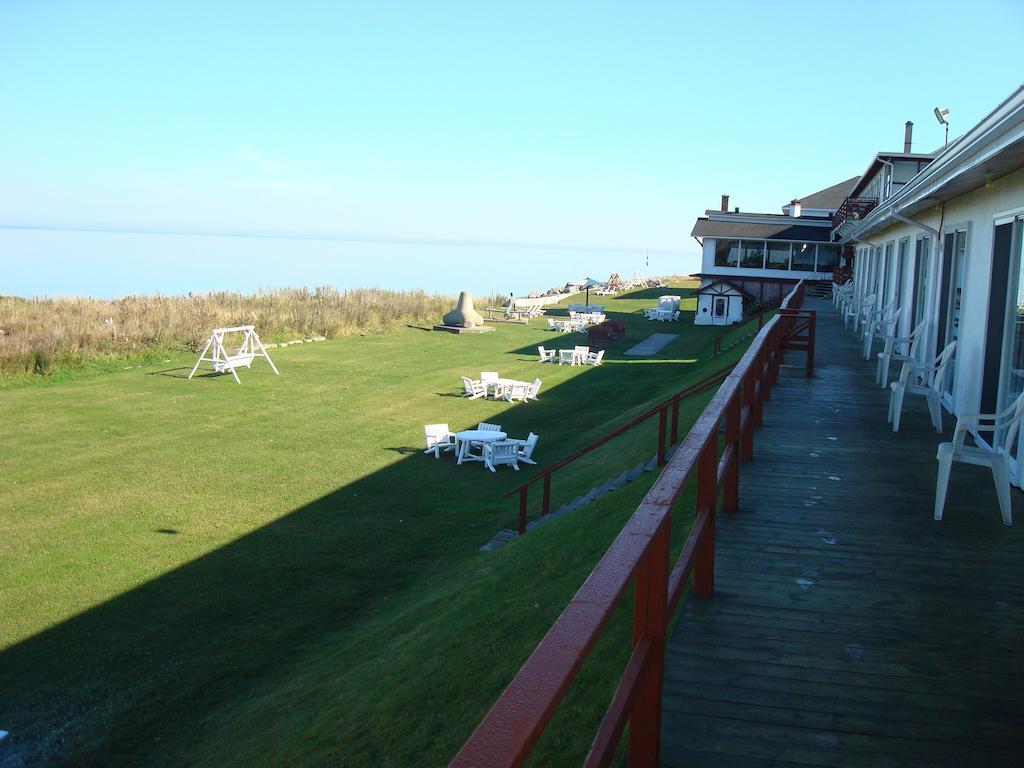 Hotel Motel Belle Plage Matane Exterior foto