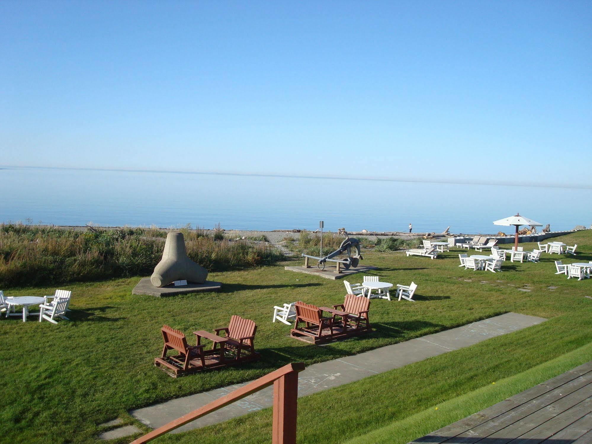 Hotel Motel Belle Plage Matane Exterior foto